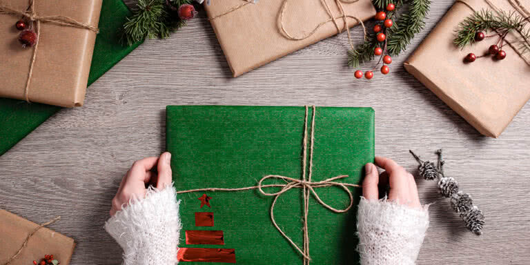 www.eventbrite.comblogwp-contentuploads202204Christmas-gift-ideas-768x384